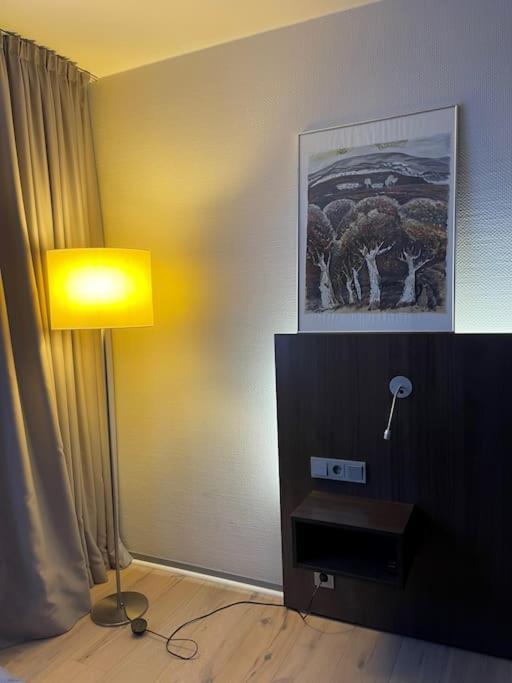 Appartement Gemuetliches 778 Naehe Medienhafen S-bahn Und Free Parken Düsseldorf