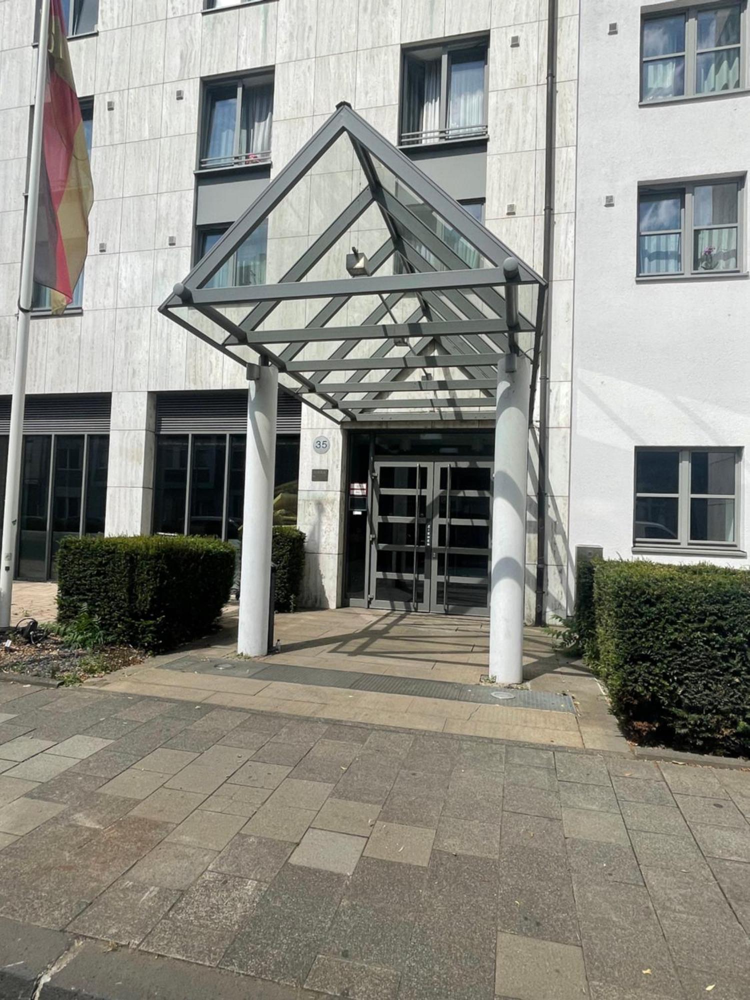 Appartement Gemuetliches 778 Naehe Medienhafen S-bahn Und Free Parken
